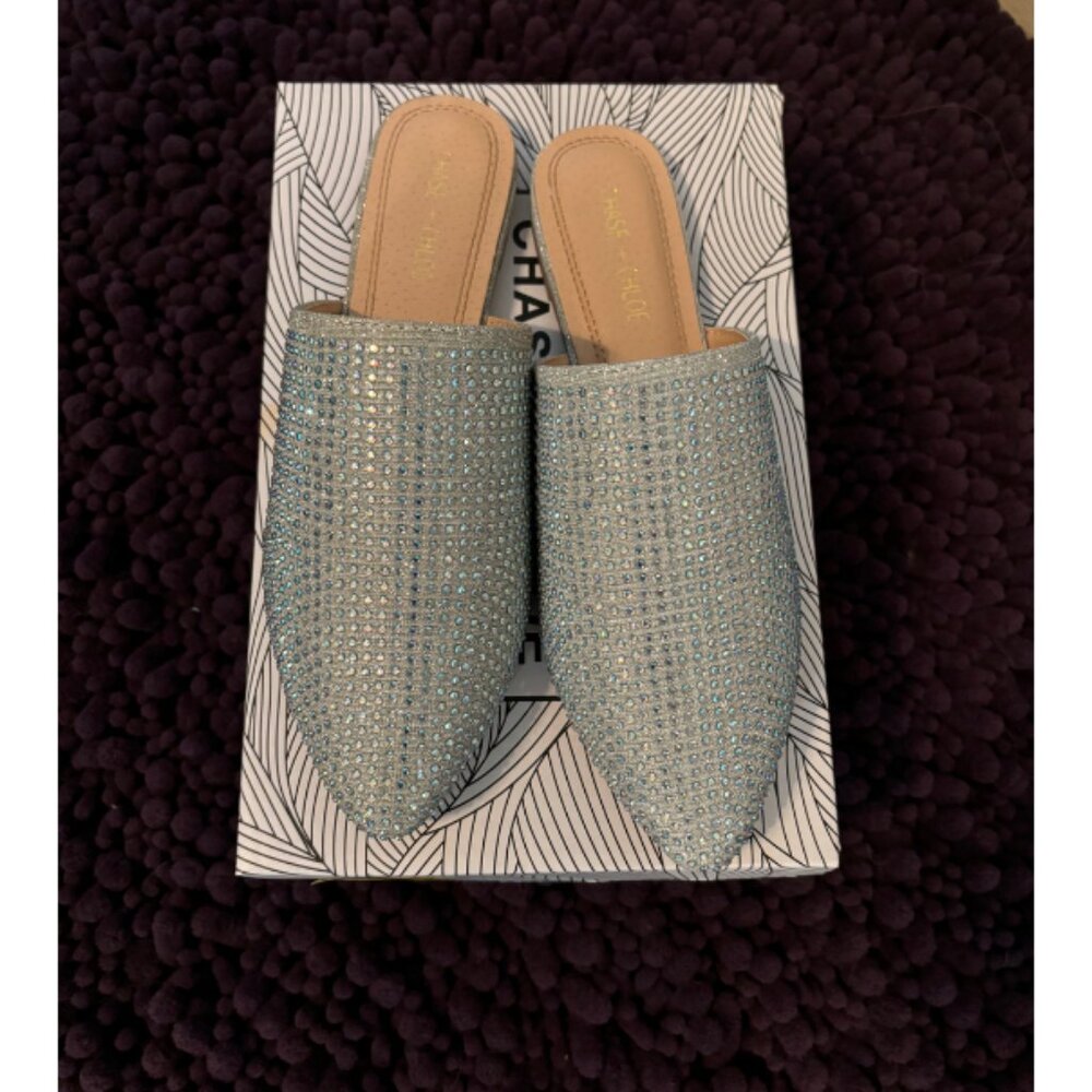 NIB Rhinestone Silver Stud Larry Mule Size 6 by Chase + Chloe